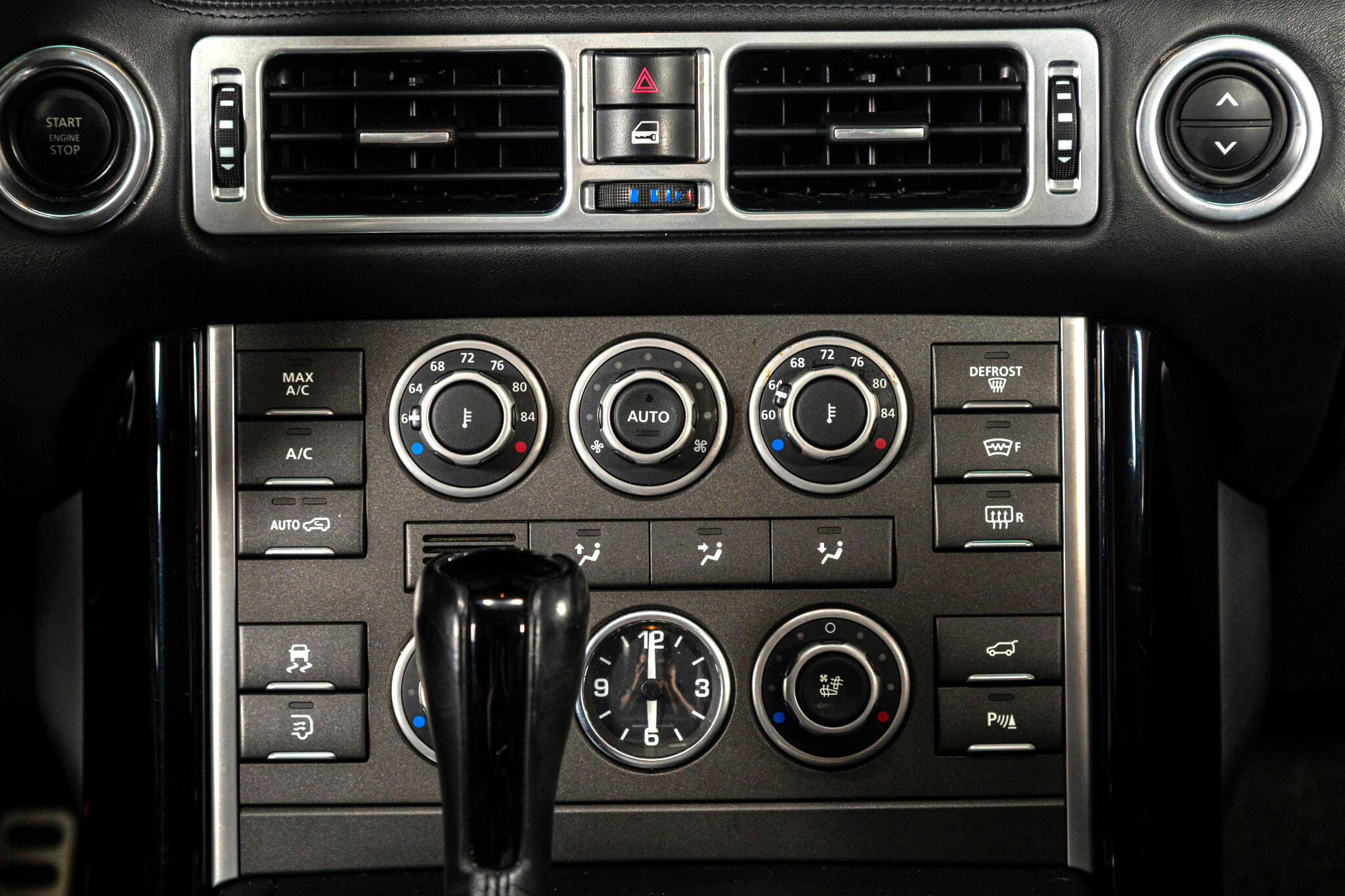 Used 2011 Land Rover Range Rover Autobiography image 34