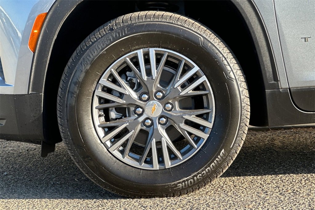 New 2026 Chevrolet Traverse LT w/ LPO, Floor Liner Package image 28