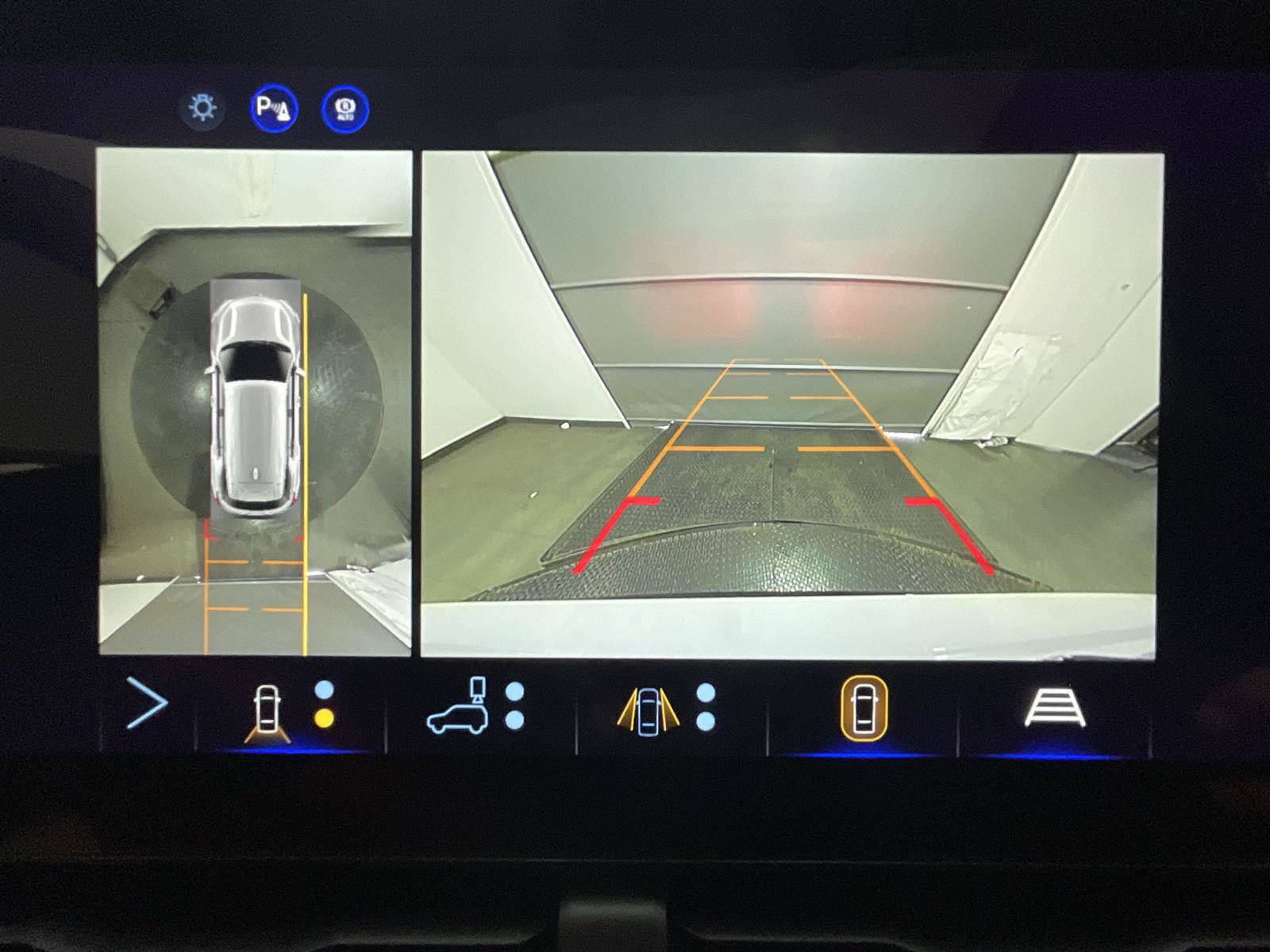 New 2027 Chevrolet Equinox RS w/ Safety and Technology Package FWD image 16