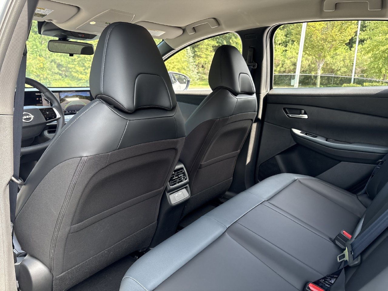 New 2026 Nissan Leaf SV+ FWD image 17
