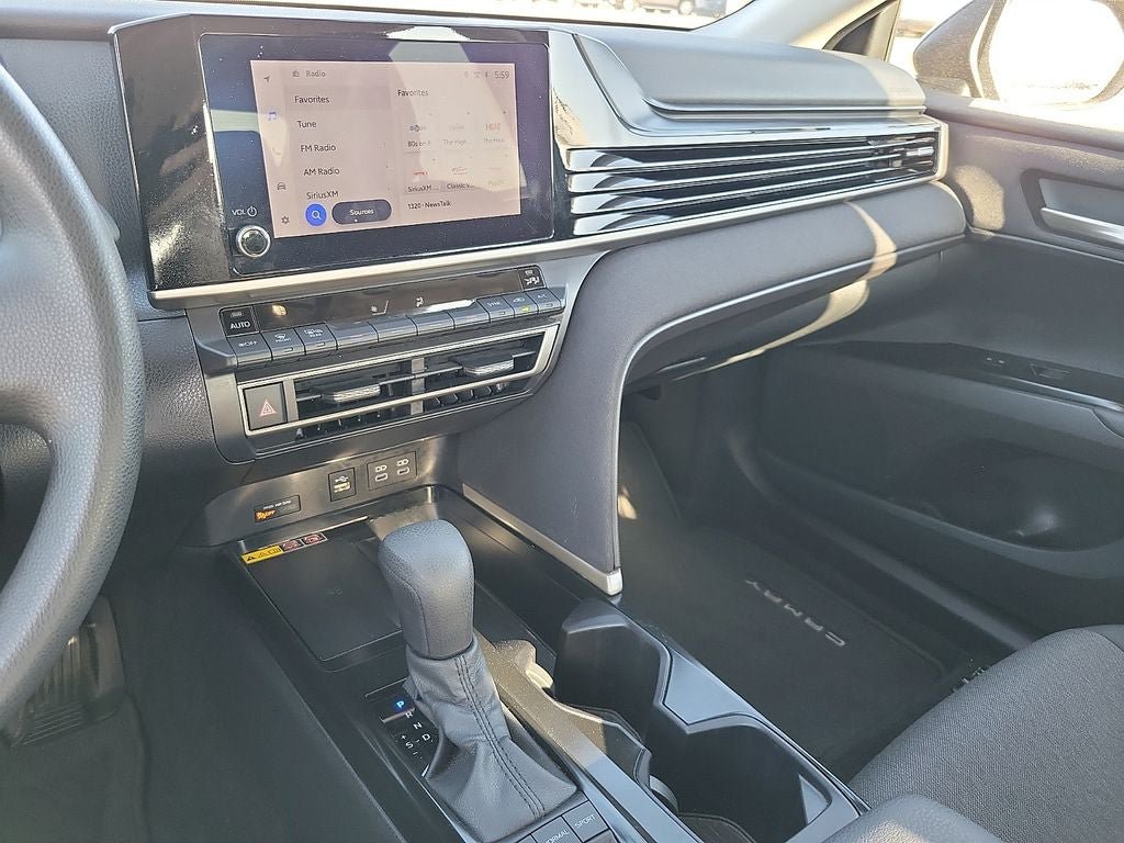 Used 2025 Toyota Camry LE FWD image 20