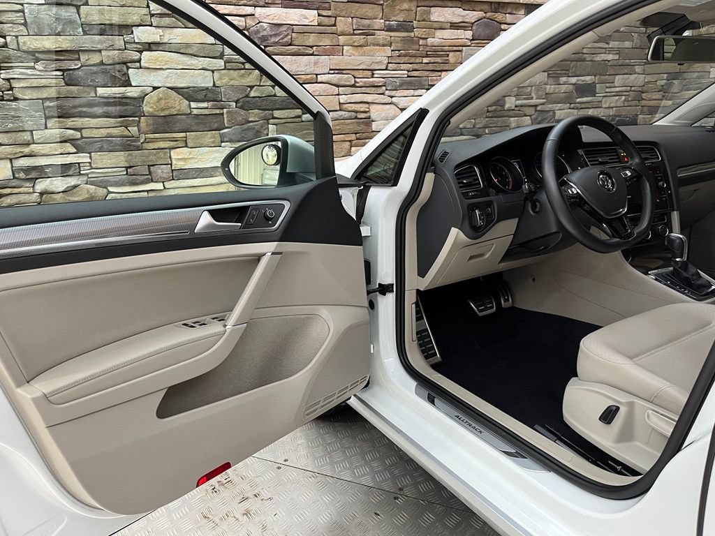 Used 2019 Volkswagen Golf Alltrack SE AWD/4WD image 54