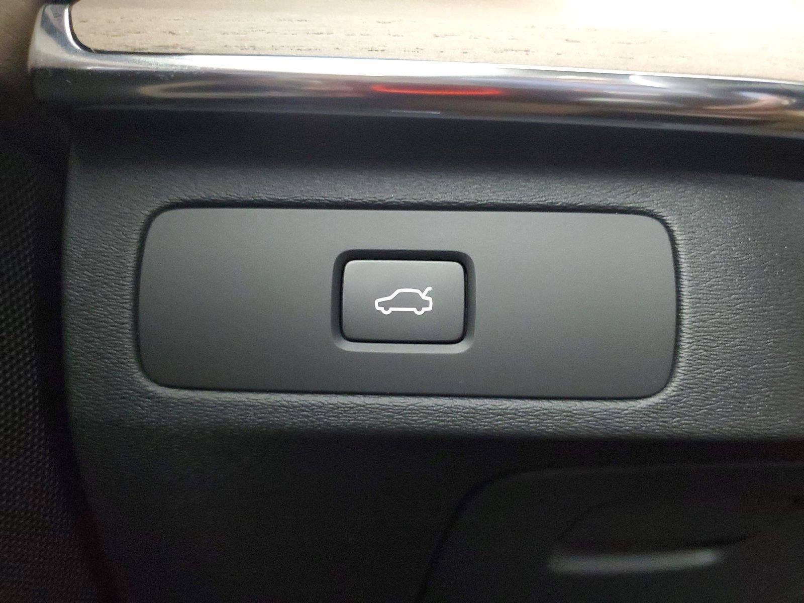 New 2027 Volvo XC90 B6 Ultra AWD/4WD image 35