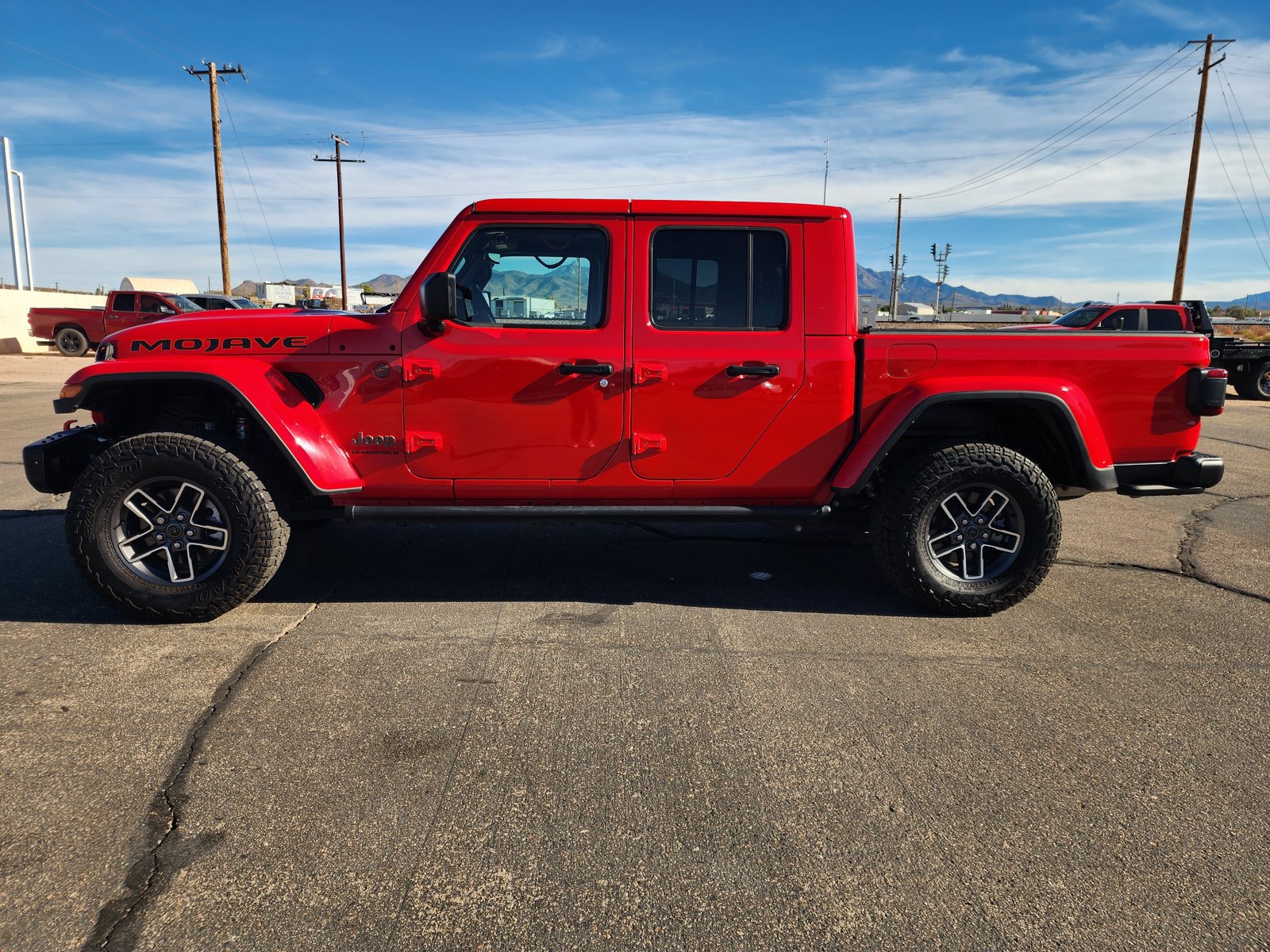 Used 2025 Jeep Gladiator Mojave AWD/4WD image 12