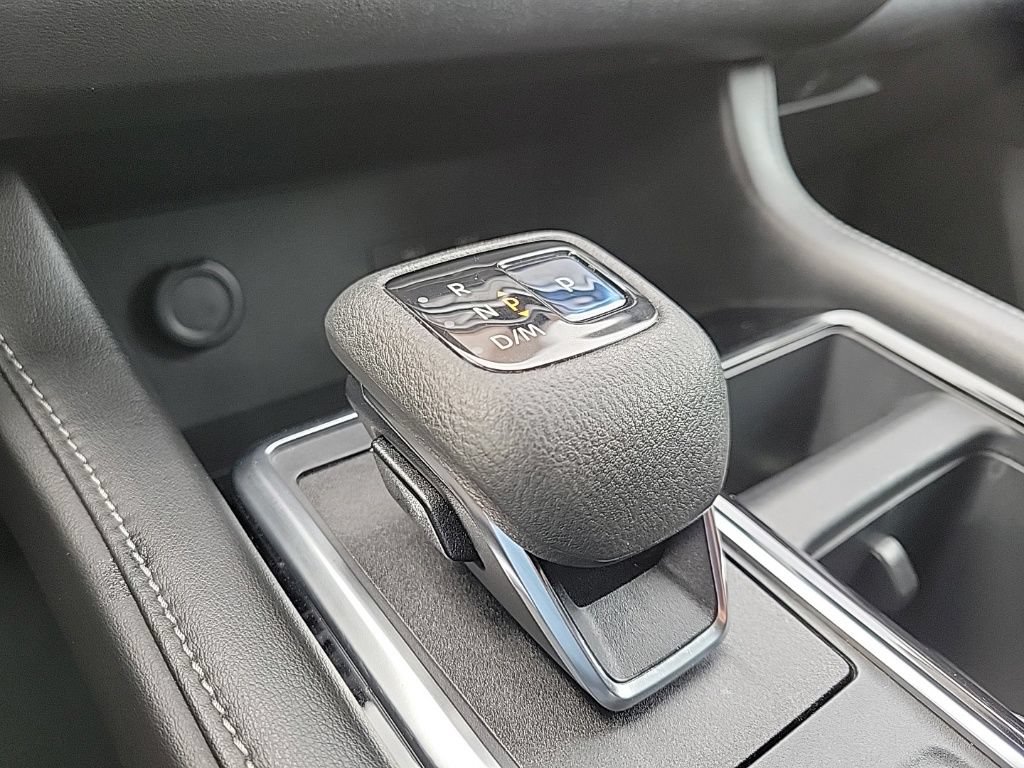 Used 2022 Nissan Pathfinder SV AWD/4WD image 28