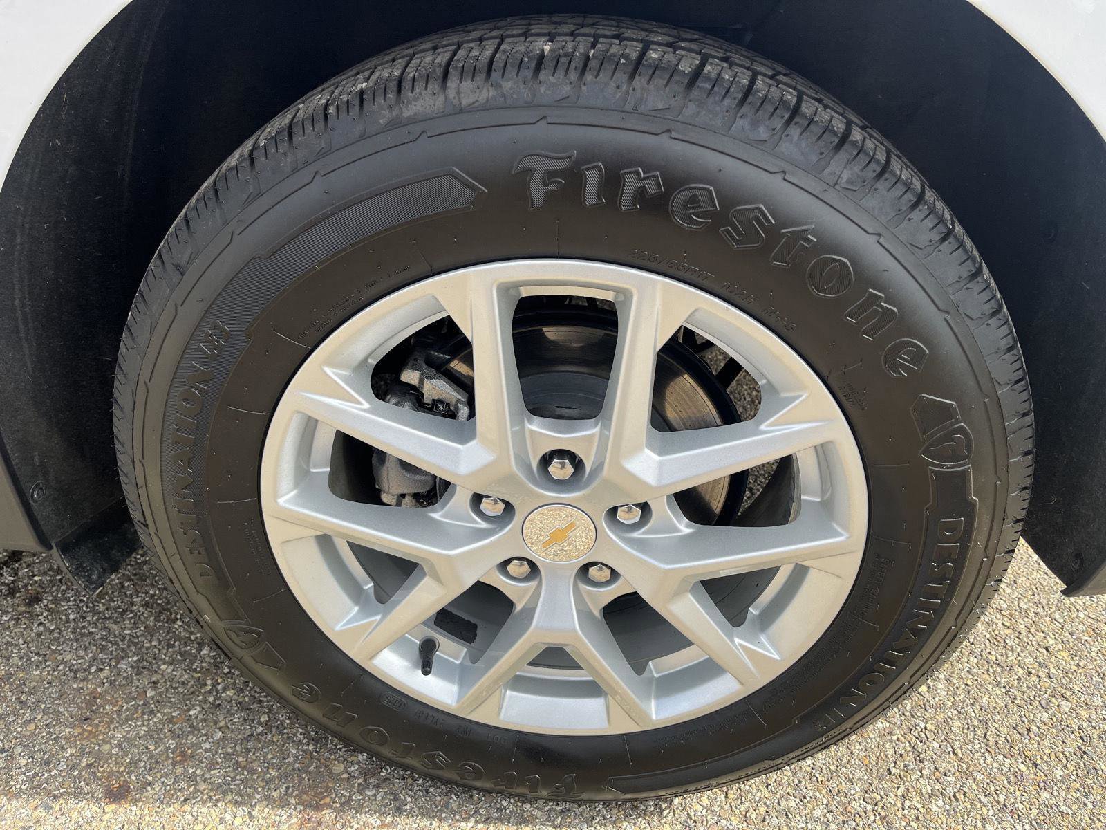 Used 2023 Chevrolet Equinox LS image 47