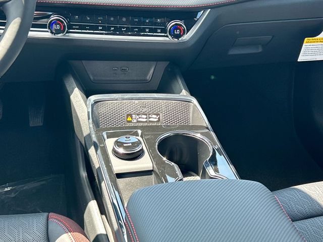 New 2027 Chevrolet Equinox RS w/ Safety and Technology Package FWD image 17