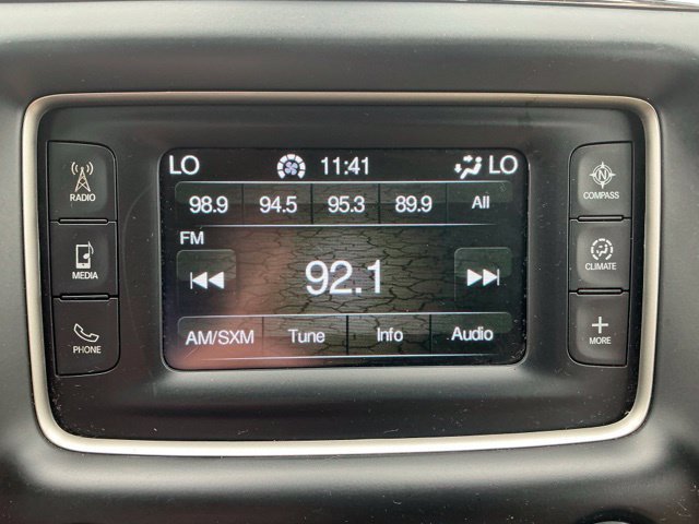 Used 2017 Jeep Grand Cherokee Laredo w/ Quick Order Package 23E AWD/4WD image 33