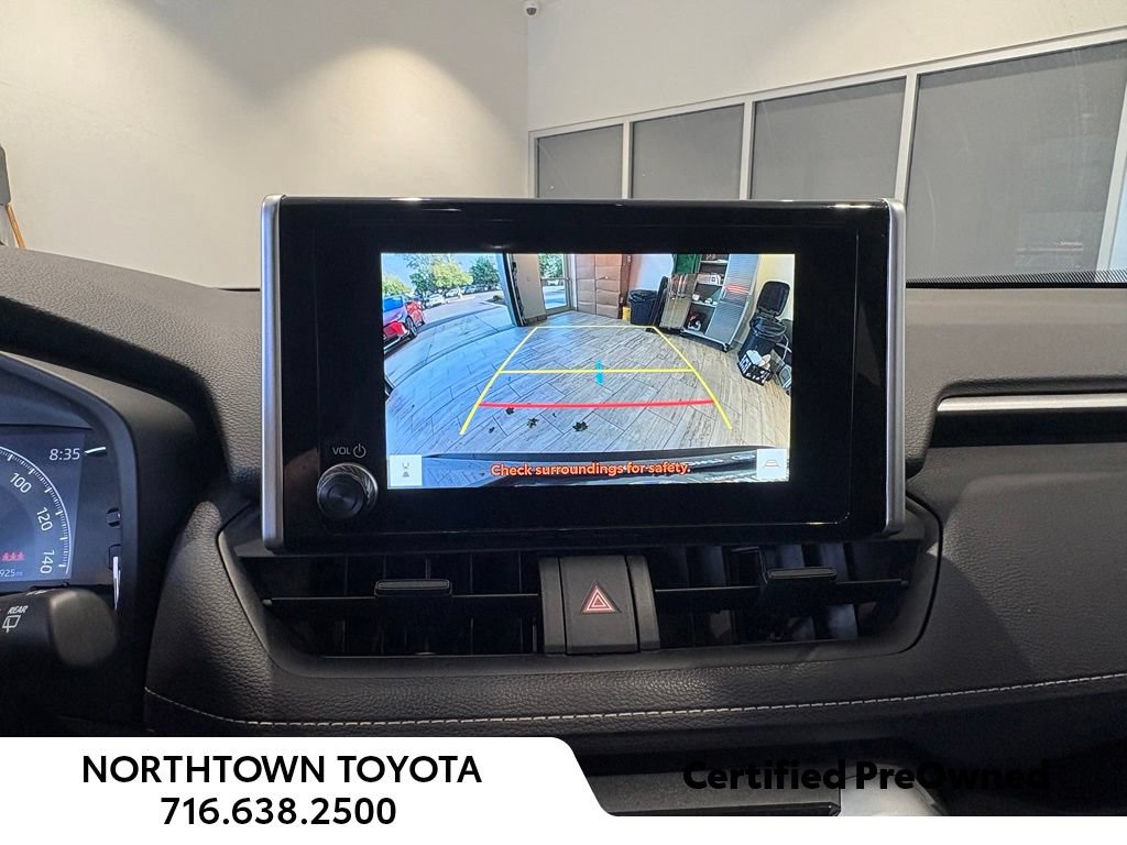 Used 2023 Toyota RAV4 LE AWD/4WD image 29