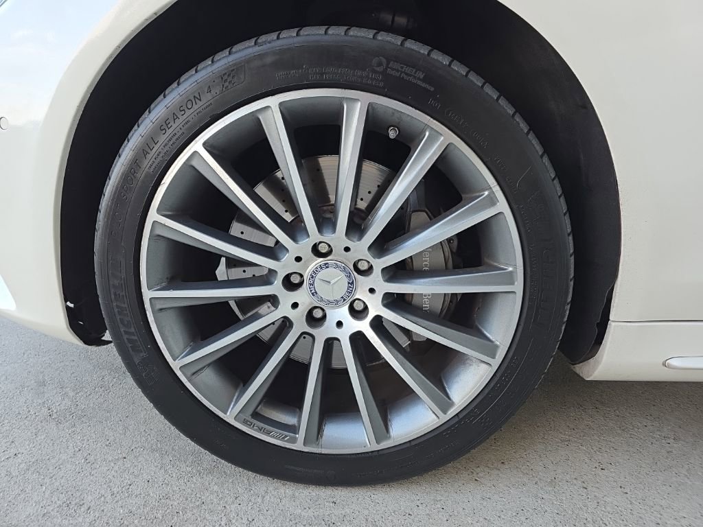 Used 2015 Mercedes-Benz S 550 4MATIC Sedan image 20