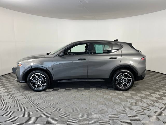 Used 2026 Alfa Romeo Tonale AWD/4WD image 4