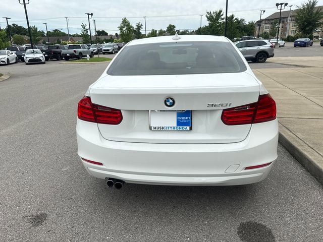 Used 2013 BMW 328i Sedan RWD image 3