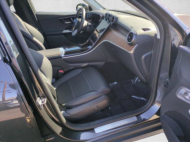 Certified 2023 Mercedes-Benz GLC 300 image 21