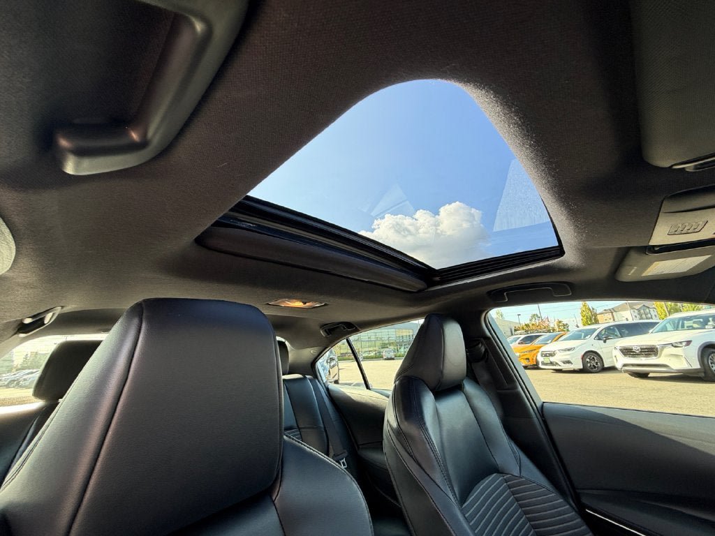 Used 2022 Toyota Corolla XSE FWD image 27