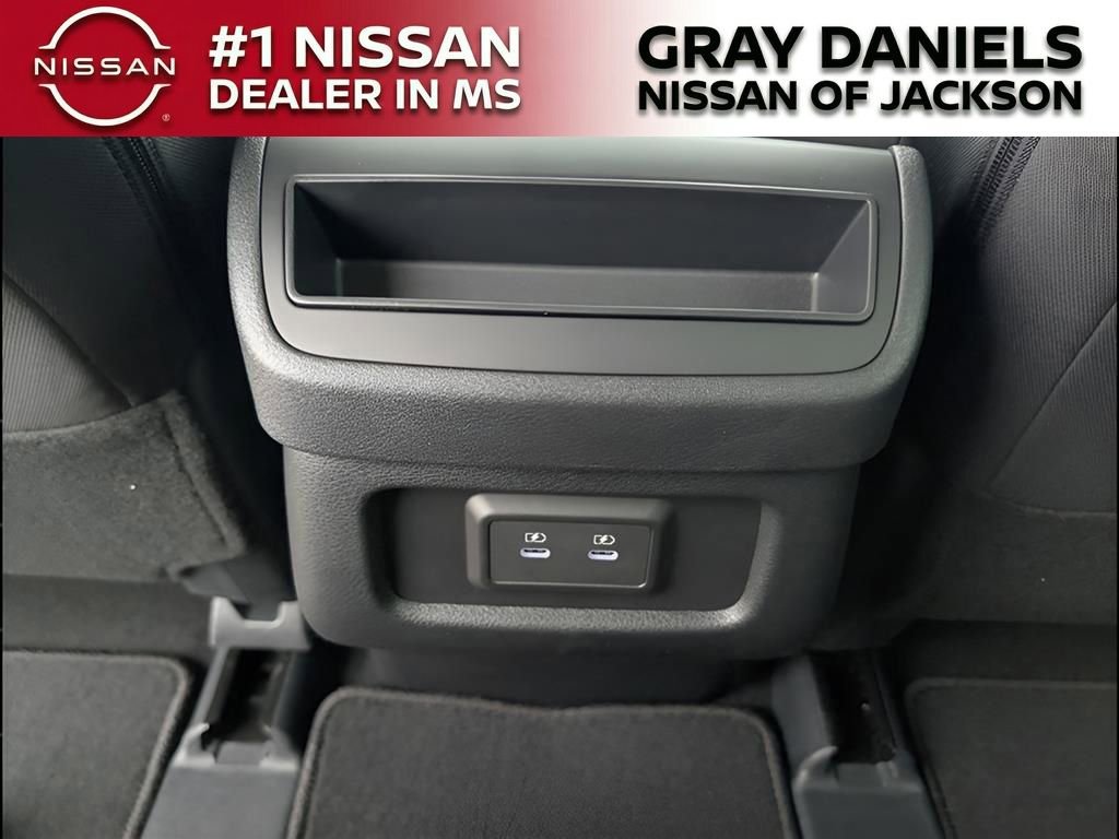 New 2026 Nissan Pathfinder SV image 22