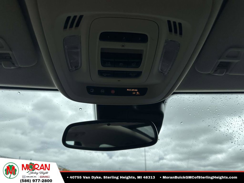 Certified 2022 Buick Envision Essence w/ Technology Package I FWD image 33