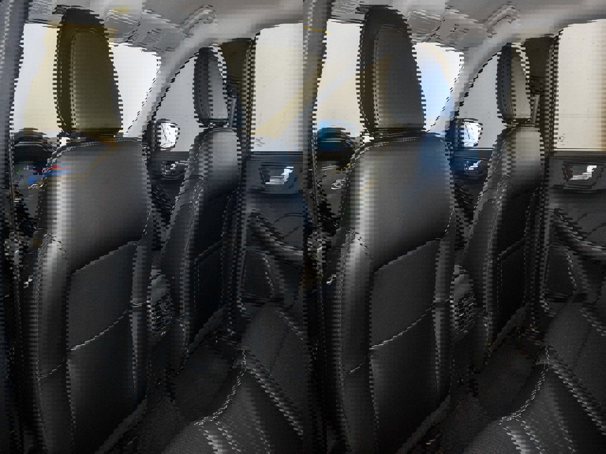 New 2025 Ford Escape SE w/ Class II Trailer Tow Package image 36