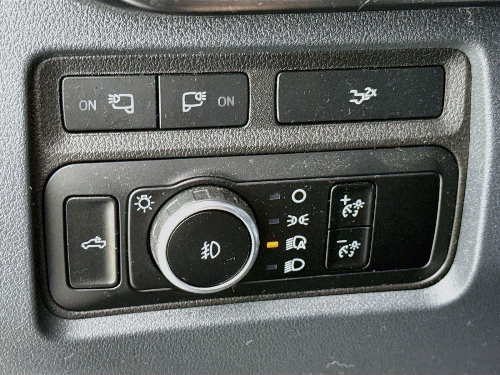 Used 2024 Ford F250 Lariat w/ Lariat Ultimate Package AWD/4WD image 11