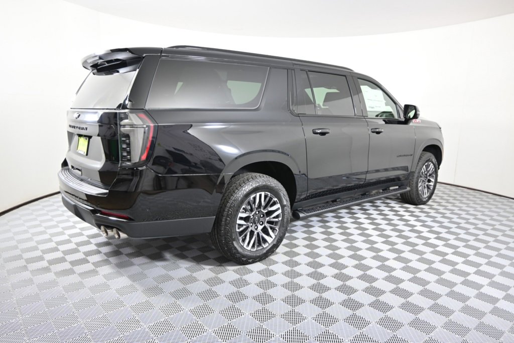 New 2026 Chevrolet Suburban Z71 w/ Z71 Off-Road Package image 7