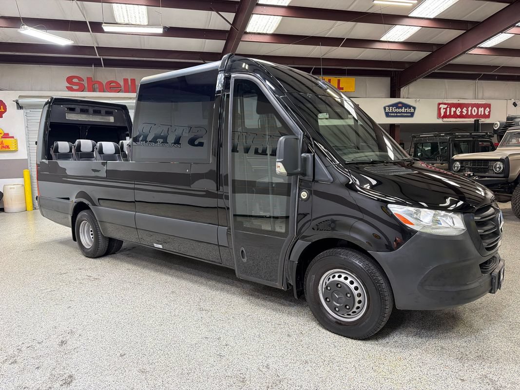 Used 2019 Mercedes-Benz Sprinter 170 Cargo image 32