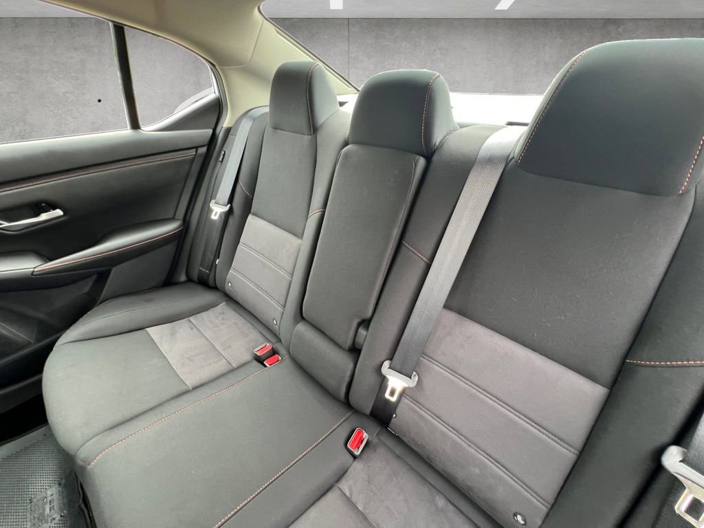 Used 2025 Nissan Sentra SR w/ Trunk Package image 22
