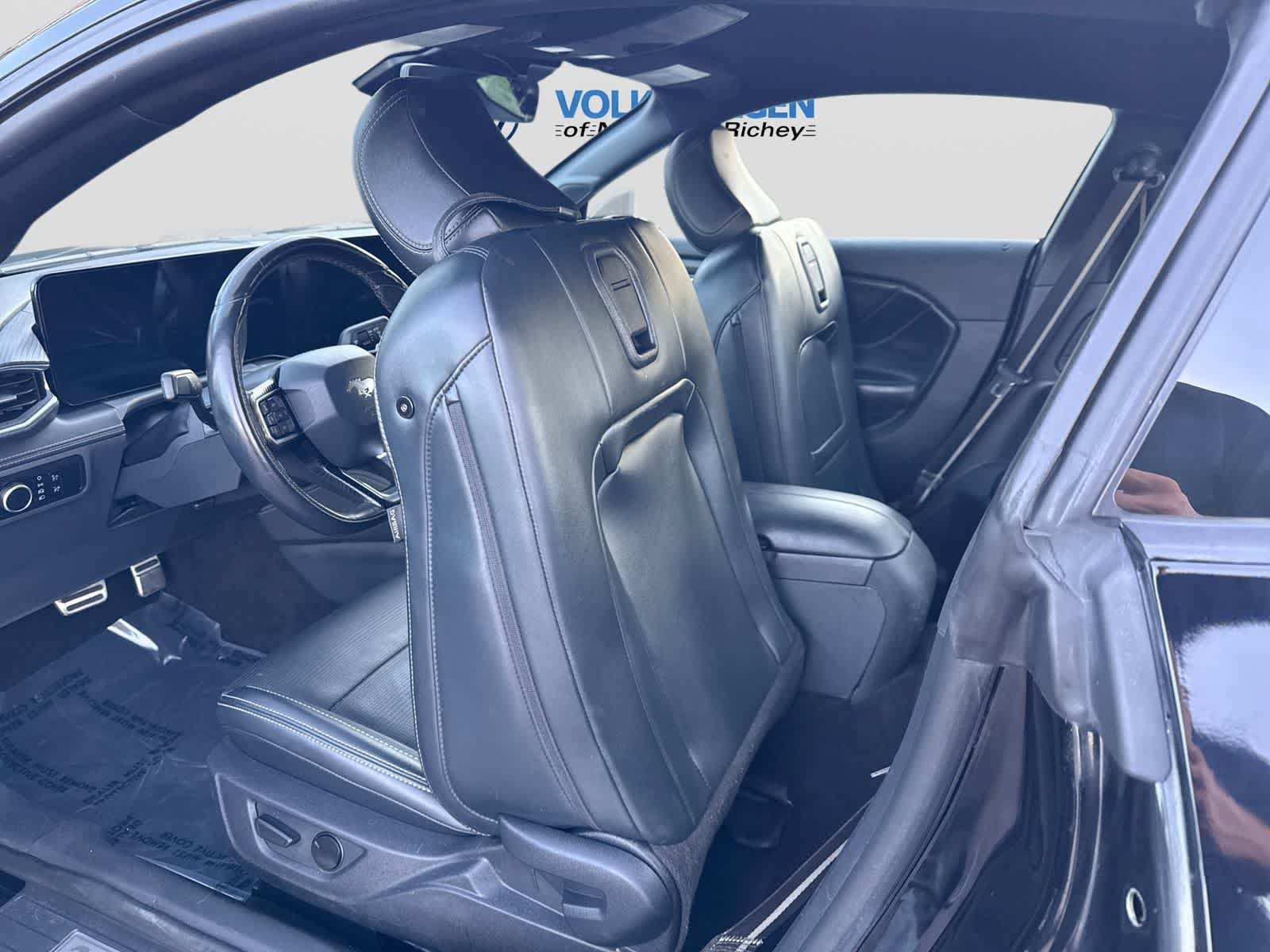 Used 2025 Ford Mustang GT Premium RWD image 24