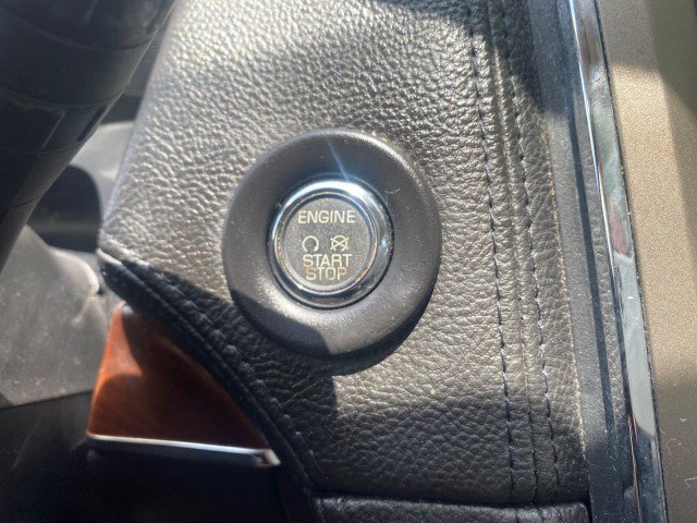 Used 2011 Lincoln MKX 2WD w/ 102A Rapid Spec Order Code image 49