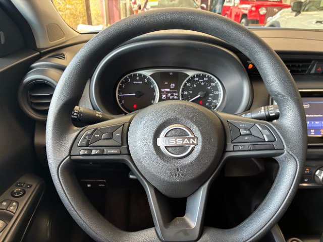 Used 2025 Nissan Kicks Play S w/ Interior Electronics Package FWD image 24