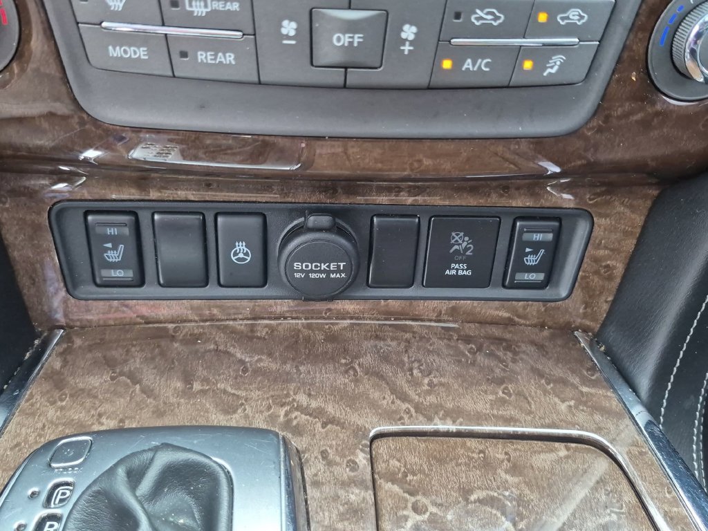 Used 2017 INFINITI QX80 4WD w/ Driver Assistance Package image 21