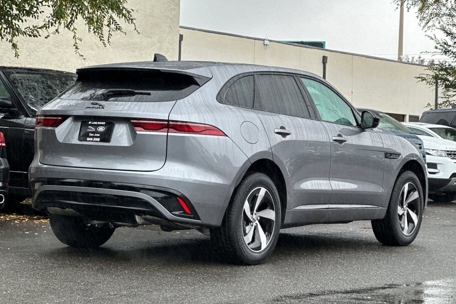New 2025 Jaguar F-PACE R-Dynamic S AWD/4WD image 6