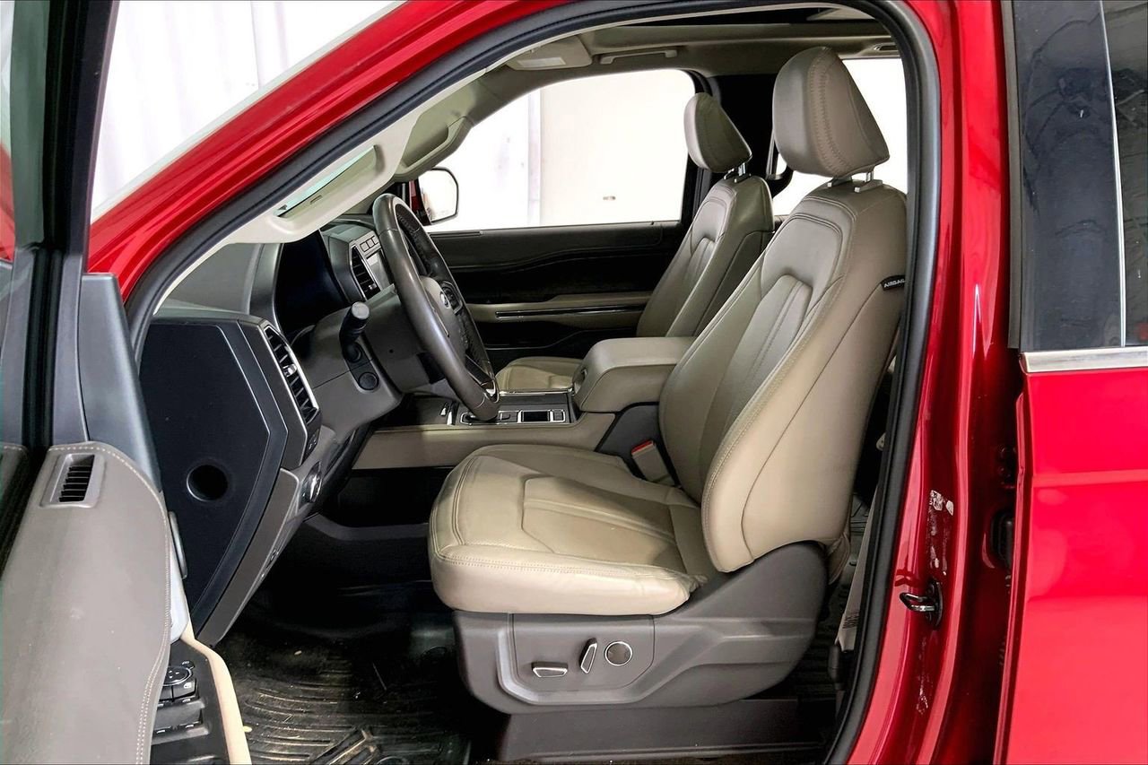 Used 2021 Ford Expedition Limited RWD image 15