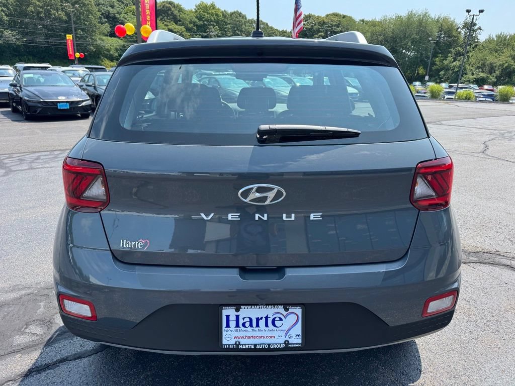 Certified 2026 Hyundai Venue SEL FWD image 6