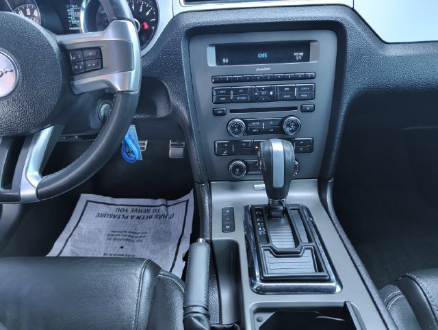 Used 2014 Ford Mustang Premium RWD image 17