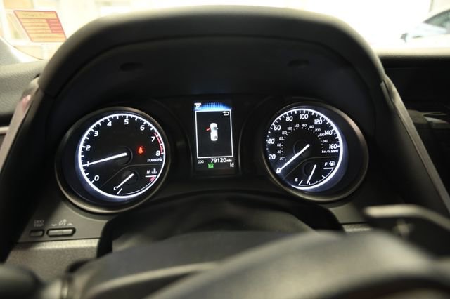 Used 2022 Toyota Camry SE image 28