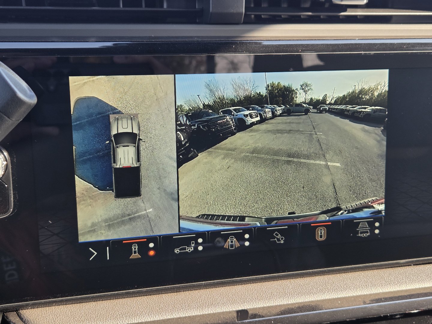 New 2026 GMC Sierra 2500 AT4 w/ AT4 Premium Plus Package AWD/4WD image 8
