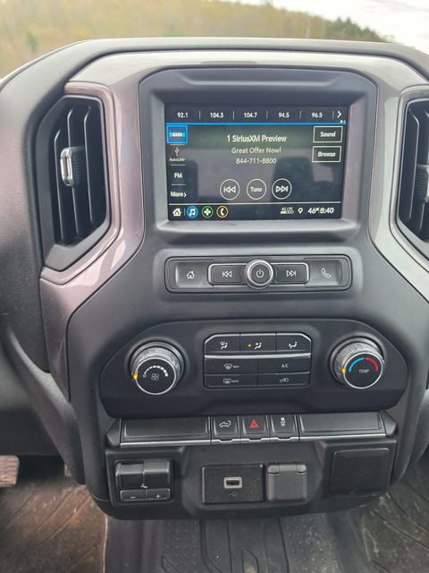 Used 2019 Chevrolet Silverado 1500 Custom w/ Custom Value Package AWD/4WD image 16