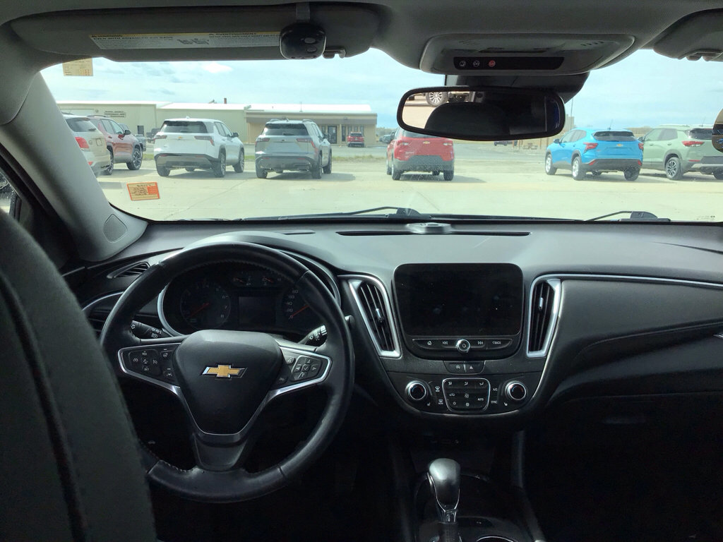 Used 2022 Chevrolet Malibu LT w/ LT Plus Package image 18