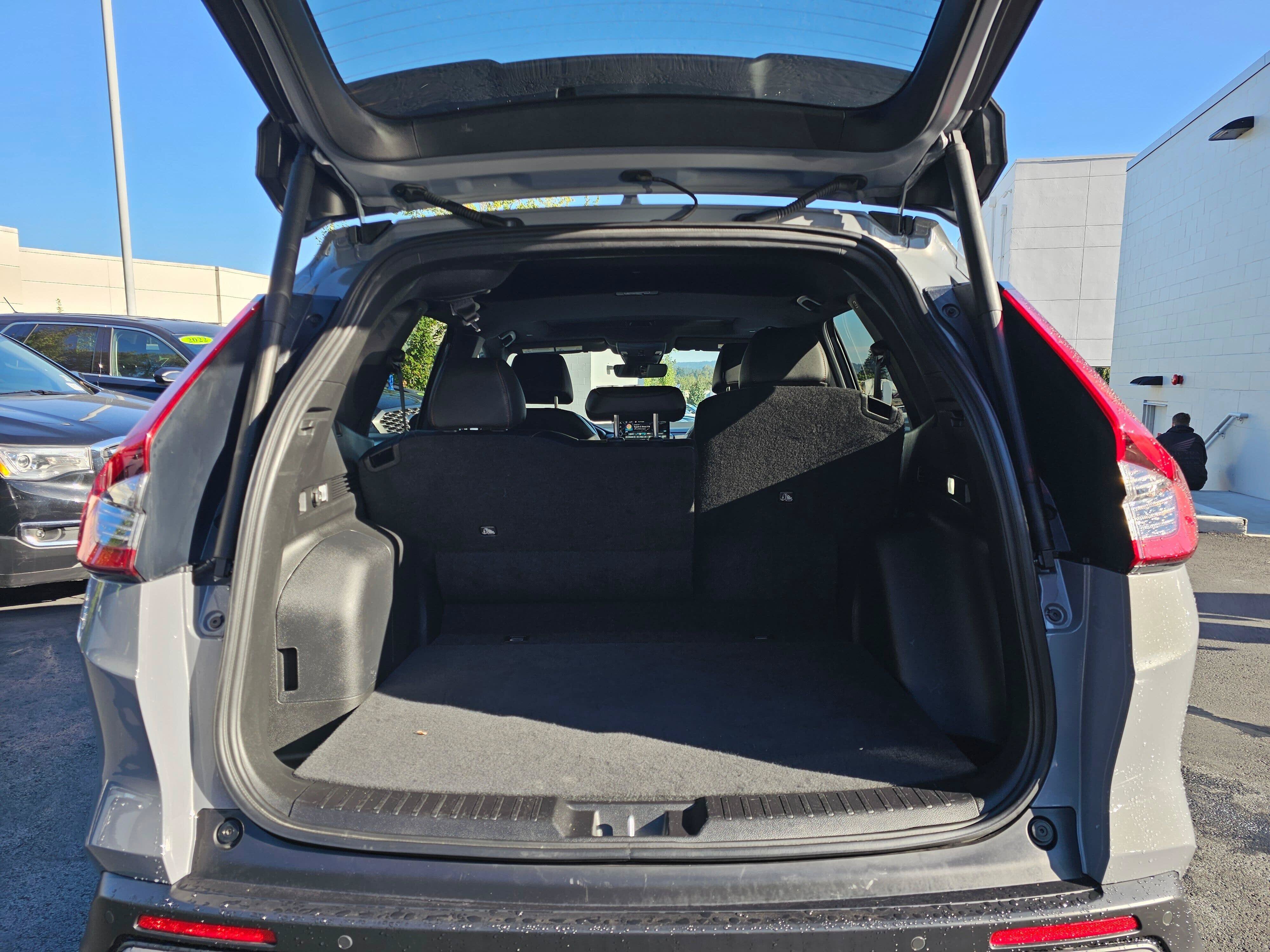 Used 2025 Honda CR-V Sport-L image 18