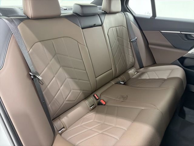 Used 2026 BMW 530i xDrive w/ Premium Package AWD/4WD image 22