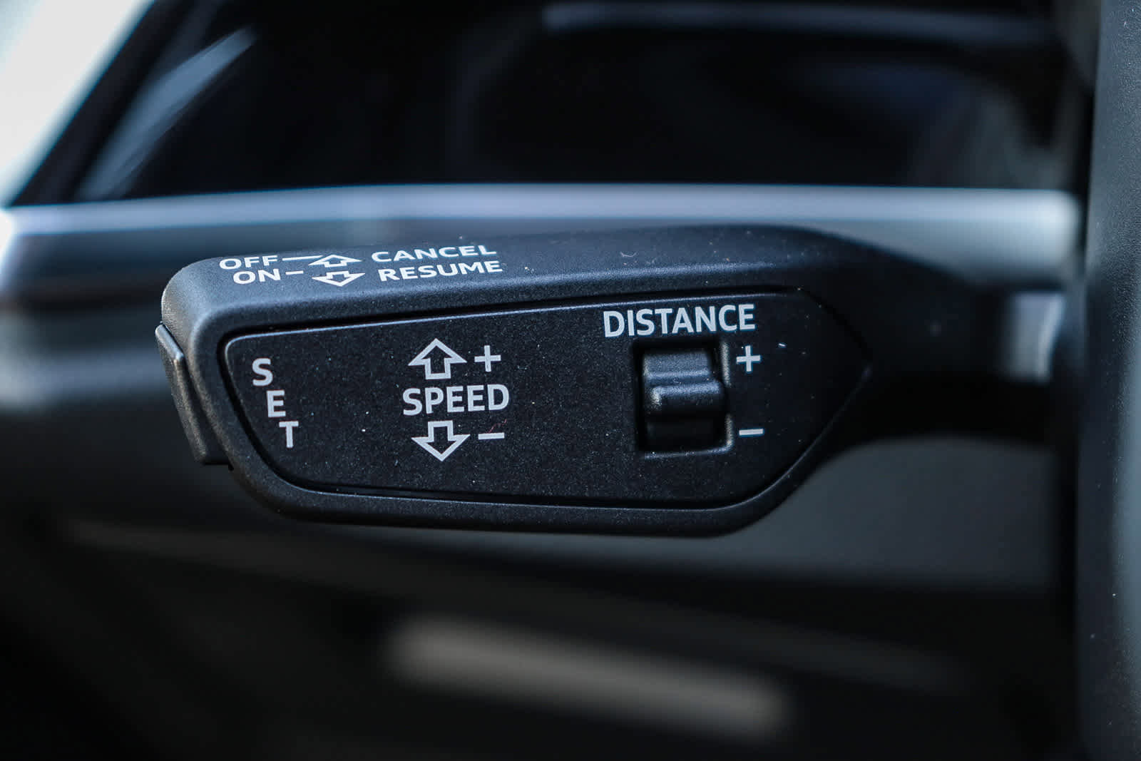 New 2025 Audi Q3 2.0T Premium image 32