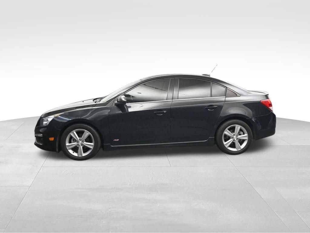 Used 2016 Chevrolet Cruze LT w/ Sun, Sound and Sport Package FWD image 2