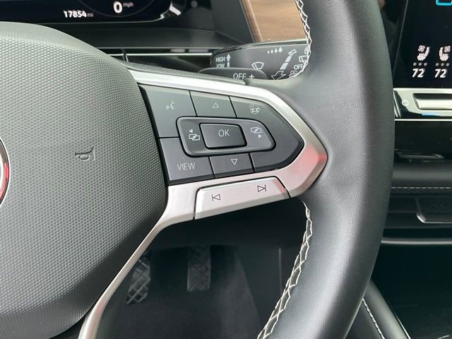 Used 2025 Volkswagen Atlas SE image 26