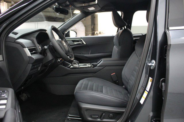 New 2026 Mitsubishi Outlander LE FWD image 6