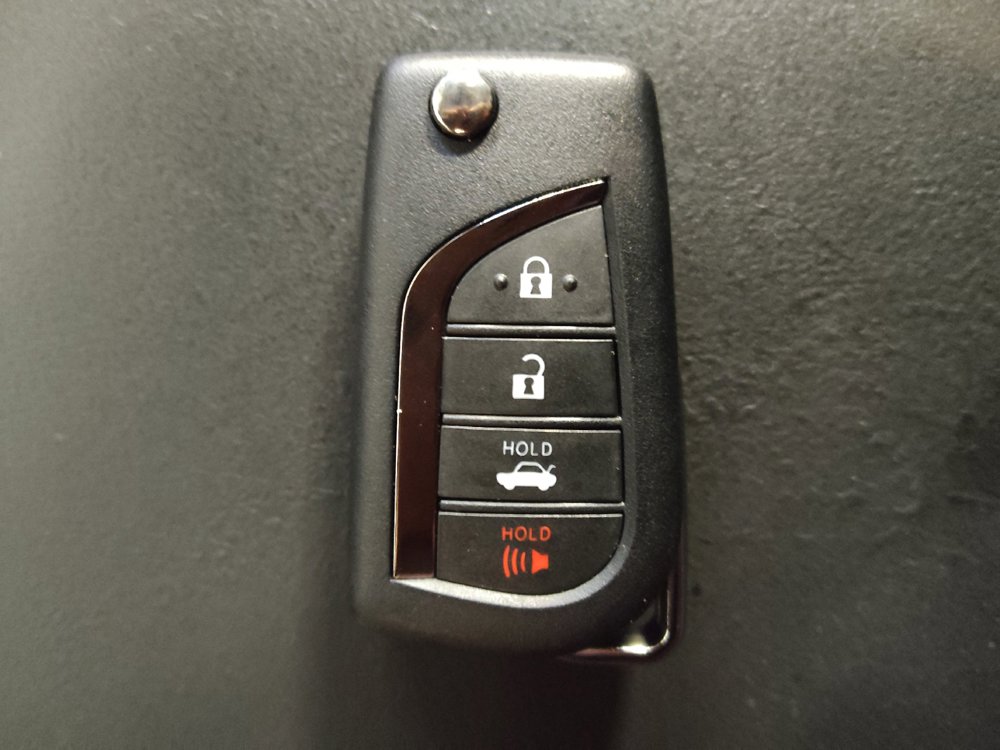 Used 2019 Toyota Camry SE FWD image 32