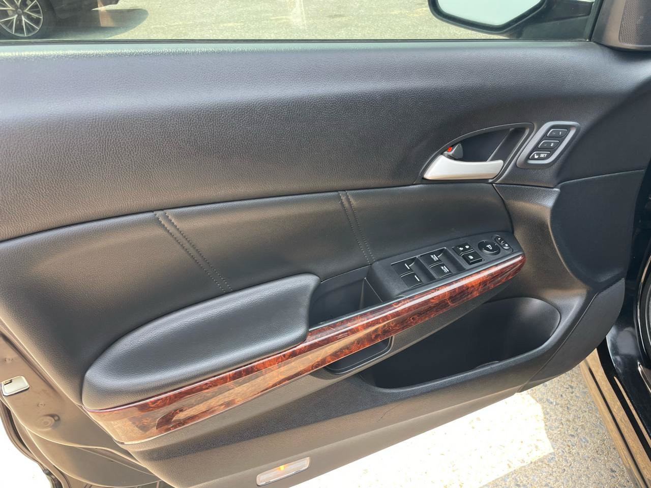 Used 2010 Honda Crosstour EX-L image 36