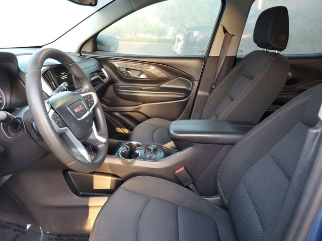 Used 2024 GMC Terrain SLE w/ Driver Convenience Package image 18