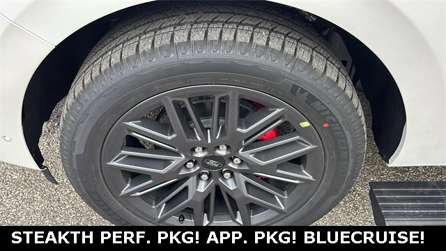 New 2025 Ford Expedition Max Platinum w/ Stealth Performance Package image 33