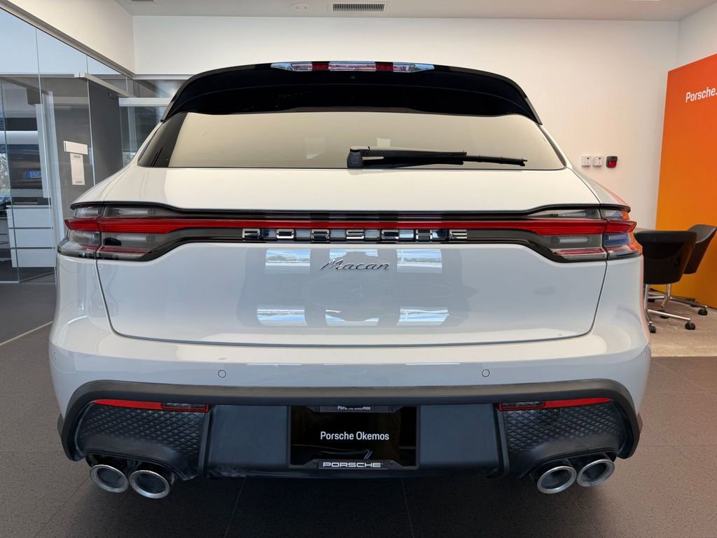 Used 2026 Porsche Macan AWD/4WD image 28