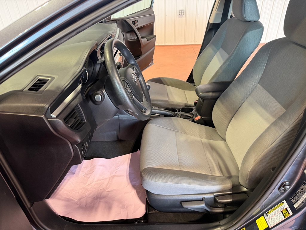 Used 2015 Toyota Corolla L FWD image 17