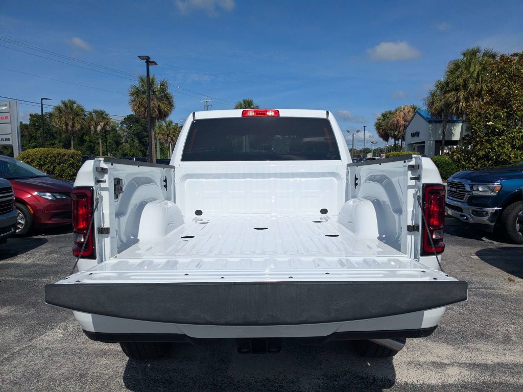 New 2026 RAM 2500 Big Horn AWD/4WD image 12